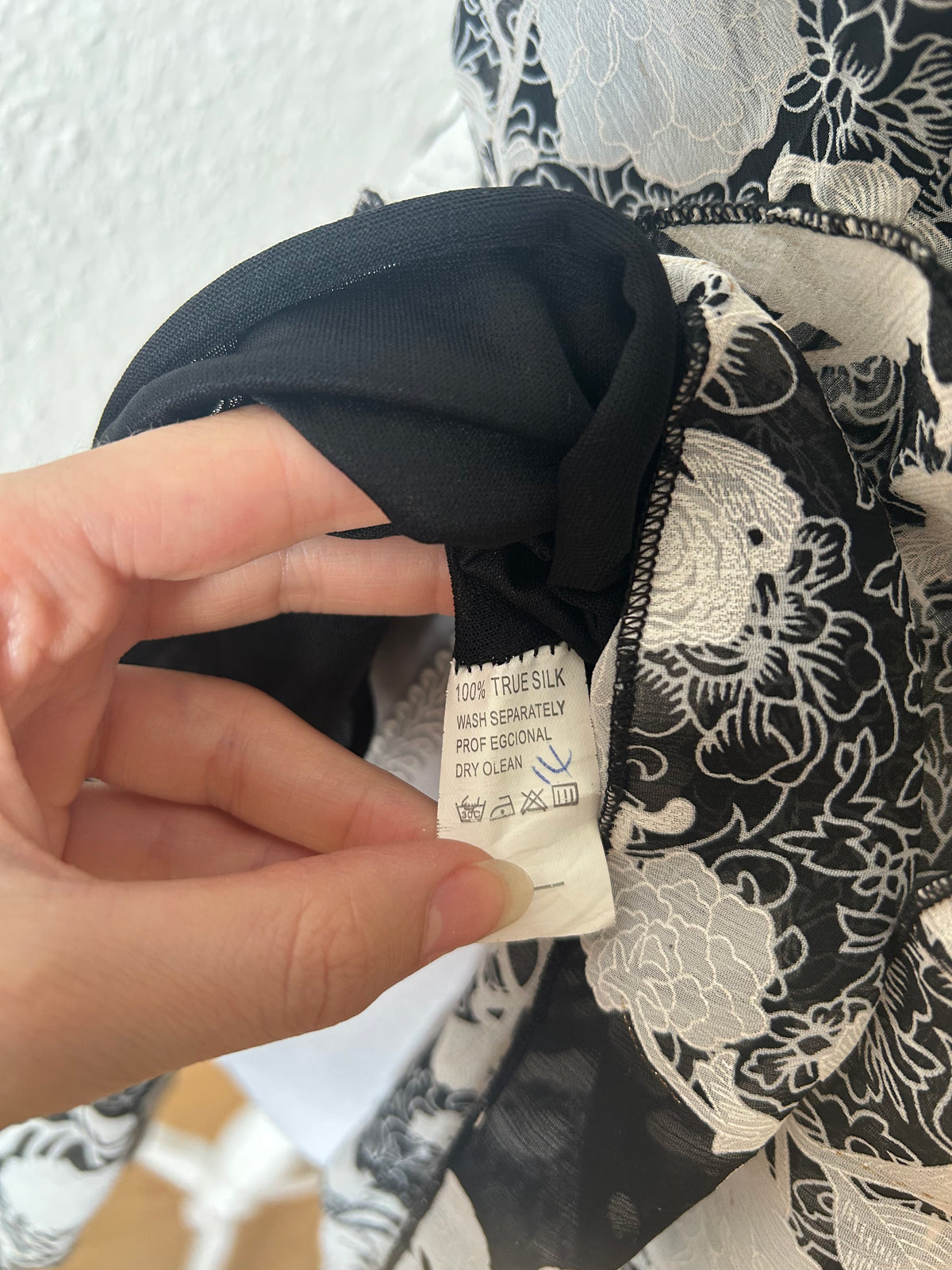 Kleid aus 100% Seide